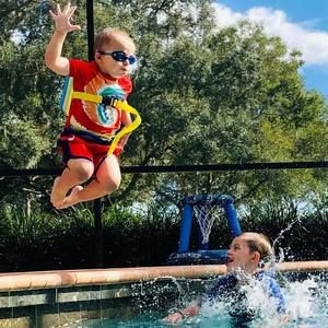 Meet your Posher, Robin